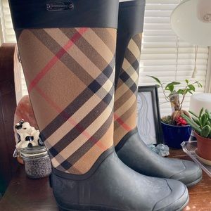 Burberry Rainboots
